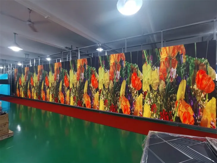 Yuqori aniqlikdagi P2.5 LED paneli